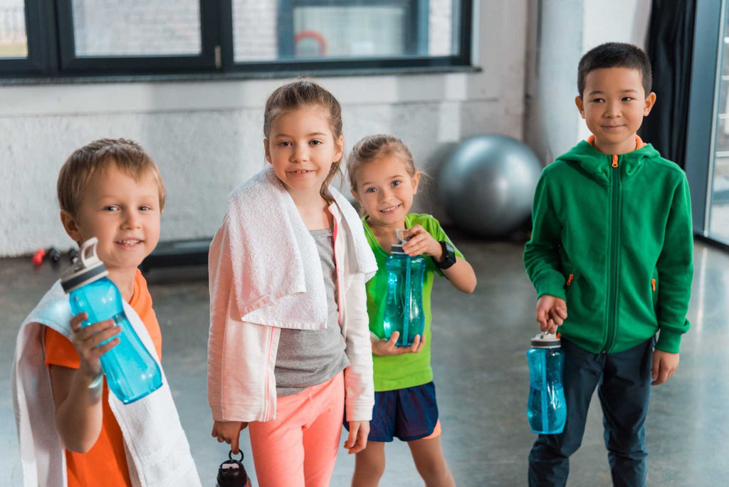 Water vs Sports Drinks: What’s Best for Active Kids and Teens?