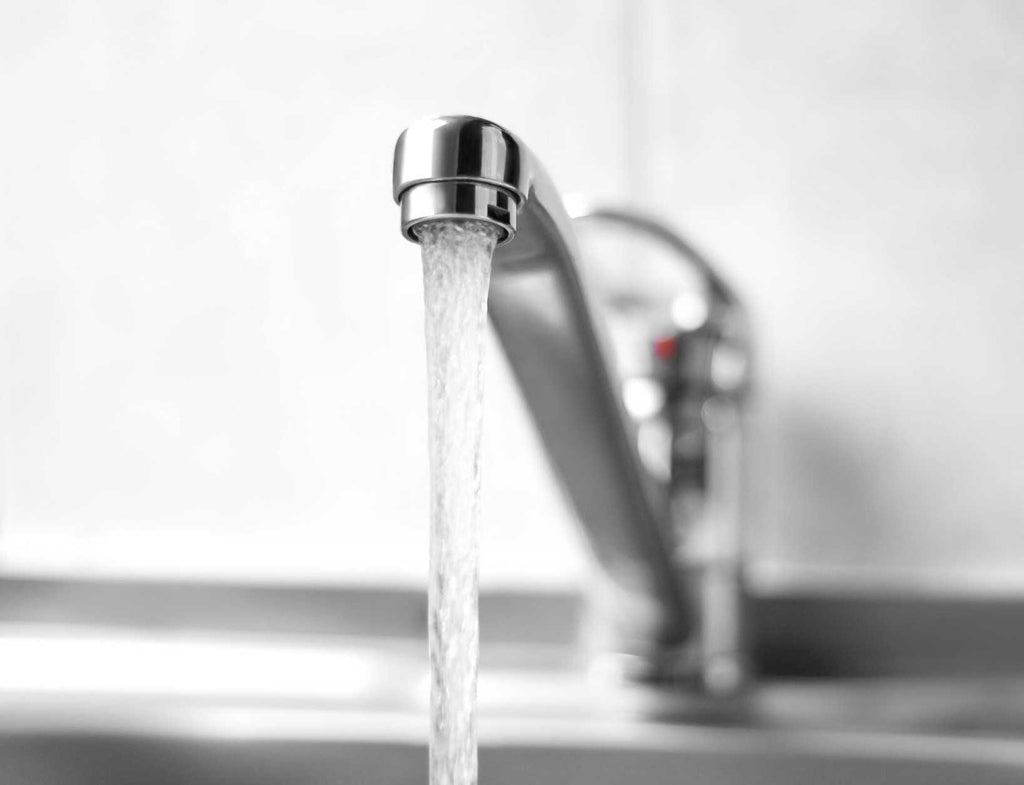 How to Dechlorinate Tap Water: 7 Effective Methods
